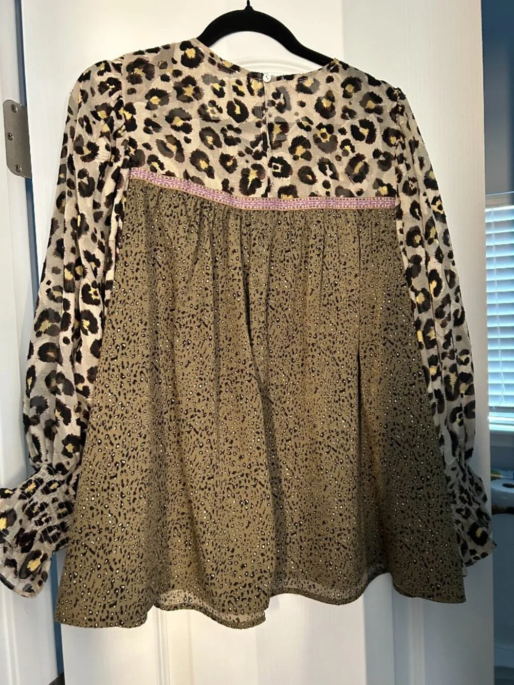 Mixed pattern Blouse - Picture 3 of 4